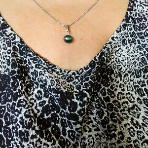 Vintage Bluejean Baroque Pearl pendant